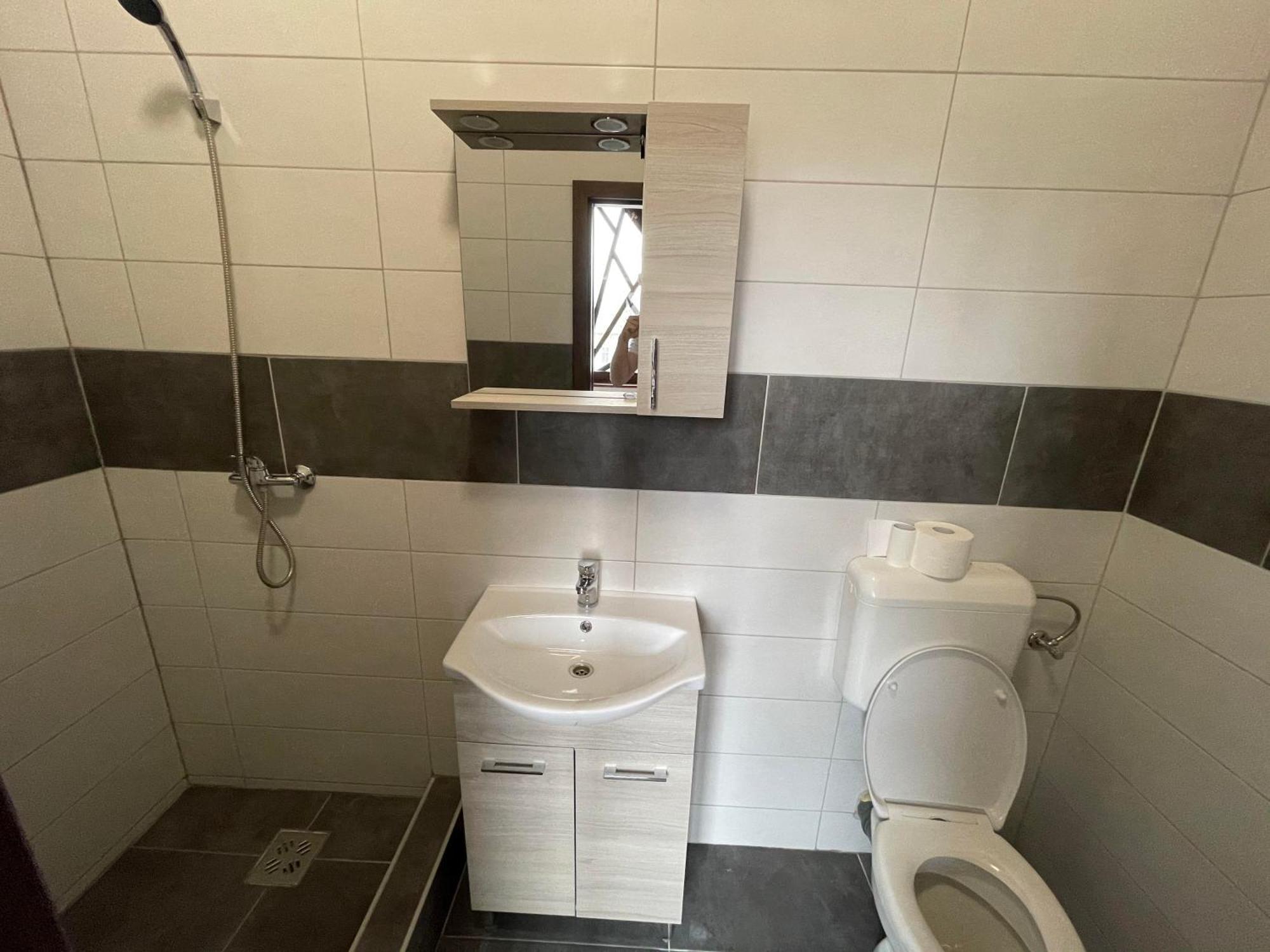 Tulipan Vendeghaz Hotel Miskolc Bagian luar foto