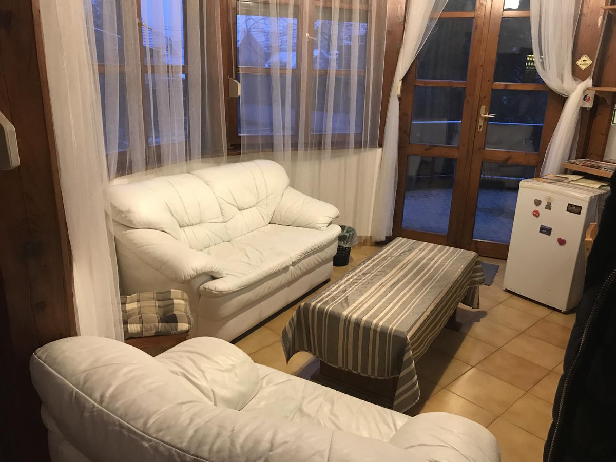 Tulipan Vendeghaz Hotel Miskolc Bagian luar foto